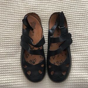 Portofino Mary Jane Shoes